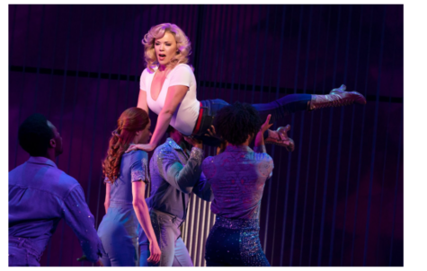Robyn Hurder Sparkles in The Neil Diamond Musical A Beautiful Noise